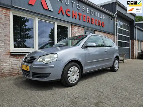 Volkswagen Polo 1.4-16V Optive Automaat! Airco! NAP! Leuke Auto!