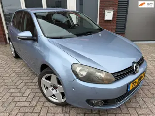 Volkswagen Golf 1.4 TSI Highline / PDC / DSG / Park Assist