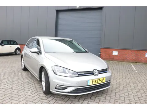 Volkswagen Golf 1.5 TSI Highline Automaat Virtual  Cockpit