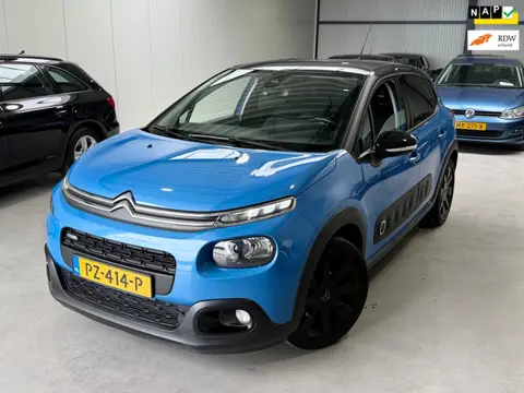 Citroen C3 1.2 Shine Rookt blauw verbruikt olie
