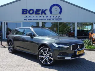 Volvo V90 Cross Country 2.0 B5 AWD Pro 250PK PANO | VOL LEER | TREKH. | 360° | HK-AUDIO