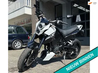 KTM Tour 690 Duke