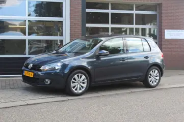 VOLKSWAGEN GOLF 1.2 TSI TOUR II BLUEMOTION