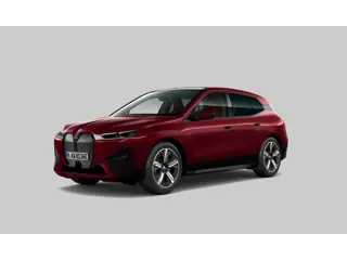 BMW iX xDrive40 77 kWh | Driving Assistant Professional | Panorama Skylounge | Sportpakket | Trekhaa