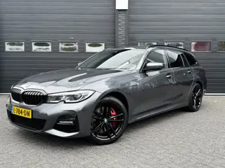 BMW 3 Serie Touring 330e High Executive M-Sport Shadowline 293PK | Laser | H&K Audio | Camera | NL A