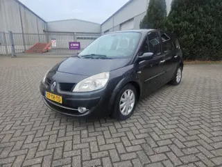 Renault Grand Scénic 2.0-16V Tech Line Rijd en Schakeld Goed