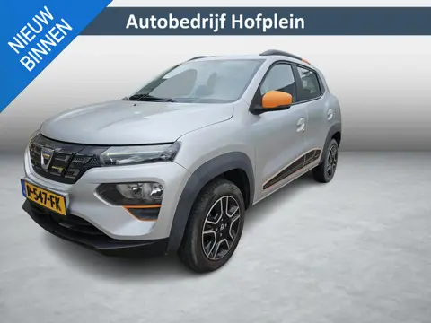 Dacia Spring Comfort Plus (Orange Pack) 27 kWh 1e Eigenaar | Elektrisch | Airco | LM-Velgen | Dakrai