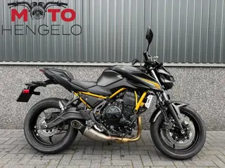 Kawasaki Z650 S PERFORMANCE AKRAPOVIC (bj 2026)