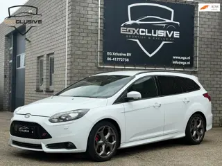 Ford Focus Wagon 2.0 EcoBoost ST-3 CAMERA|STOELVERWARMING|LEDEREN ST STOELEN