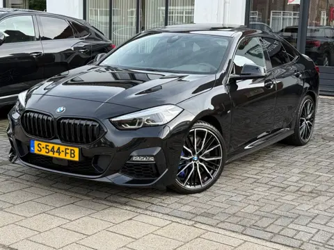 BMW 2-serie Gran Coupé 220i M-Sport, Apple Carplay/Android,Panoramadak,Stoelverwarming