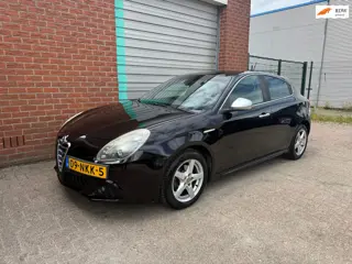 Alfa Romeo Giulietta 1.4 T Distinctive Bj:2010 NAP!