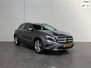Mercedes-Benz GLA-klasse 180 Prestige automaat / afneembare Trekhaak / Stoelverwarming / CC / Navi