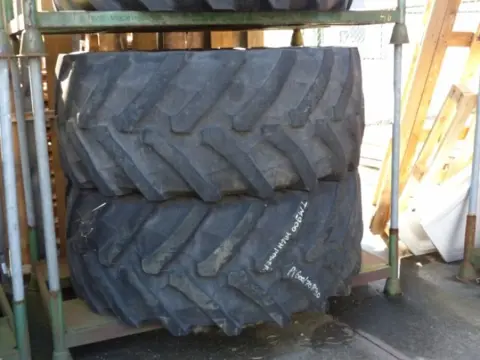 R30 Pirelli 600/70R30