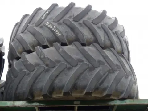 R38 Michelin 650/65R38