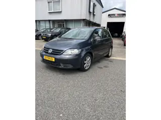Volkswagen Golf Plus 1.6 FSI Comfortline Business. Airco,Navigatie Apk 04-01-2027