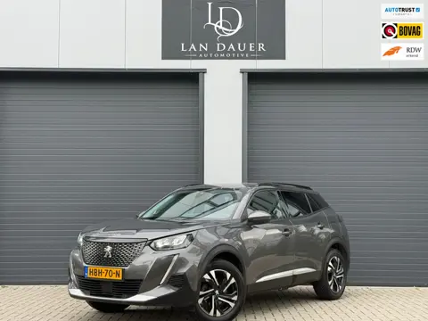 Peugeot 2008 1.2 PureTech Allure / 3D COCKPIT / CAMERA / CAM