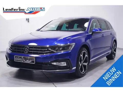 Volkswagen Passat Variant 1.5 TSI R-Line Business + NAP IQ.Light-R-Line int. Vol leder Camera Apple 