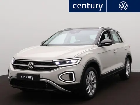 Volkswagen T-Roc 1.5 TSI Style Automaat - Park Assist - LED - Navigatie - ACC - Side Assist - Climat