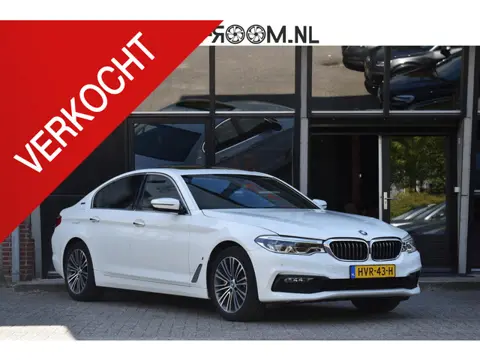 BMW 5-serie 530e High Executive Pano Leder Sfeer Camera