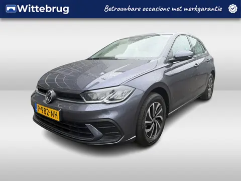 Volkswagen Polo 1.0 TSI Life Multimedia Navigatie / App-connect / Parkeersensoren / LM velgen / Airc