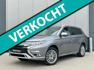 Mitsubishi Outlander 2.4 PHEV Intense 4WD Trekhaak Camera Carplay Stoelv.