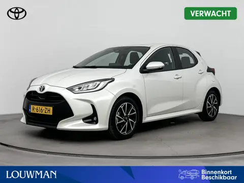 Toyota Yaris 1.5 Hybrid Dynamic (bj 2022, automaat)