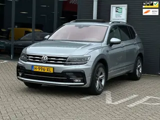 Volkswagen Tiguan Allspace 1.5 TSI Highline Business R 7p./PANO-DAK/CAMERA/CARPLAY/NL-AUTO NAP!!