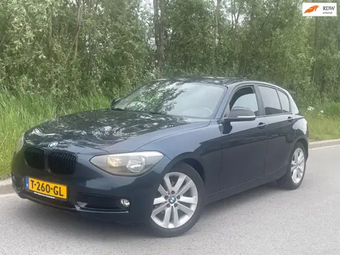 BMW 1-serie 116i Business+ Automaat Navi Airco