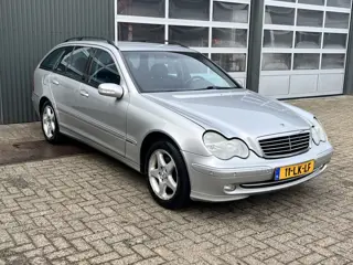 Mercedes-Benz C-Klasse Combi 180 K. Elegance Airco Cruise controle 5-Persoons Trekhaak 1500kg trekge