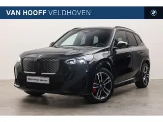 BMW iX1 eDrive20 M Sport / Sportstoelen / Comfort Access / Achteruitrijcamera / M Adaptief onderstel