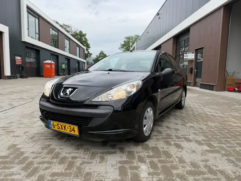 Peugeot 206 + 1.1 XR
