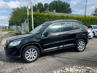 Volkswagen Tiguan 2.0 TSI Sport&Style 4Motion # Trekhaak! # Airco.