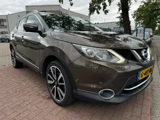 Nissan QASHQAI 1.2 Premier Edition Airco/ECC,Navi,Camera,Pano,Leder