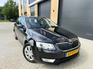 Skoda Octavia Combi 1.6 TDI Businessline (bj 2016) DSG NAVI|CLIMA|BTW|STOELVERW!