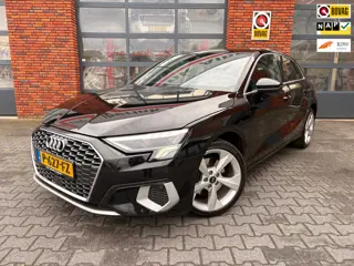 Audi A3 Sportback 30 TFSI Attitude | LED| Apple Carplay |