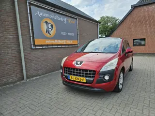 Peugeot 3008 1.6 VTi Première (koppakking defect)