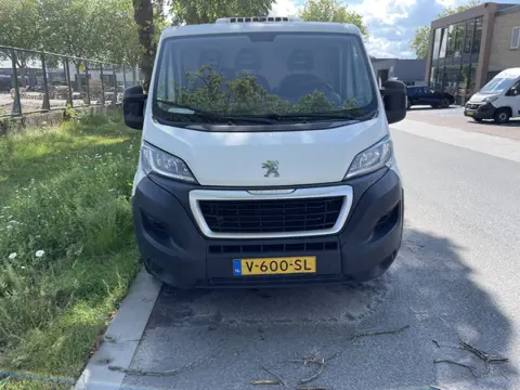 Peugeot Boxer 330 2.0 BlueHDI L1H1 Premium Start & Stop Distributie kapot gaat wel rond met koeling