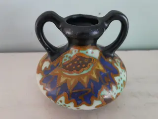Art deco vaasje Gouds plateel Arnhem - Holland aardewerk