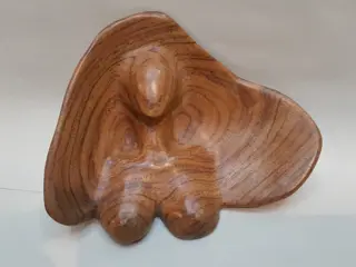 houten sculptuur vrouw- buste - schaal