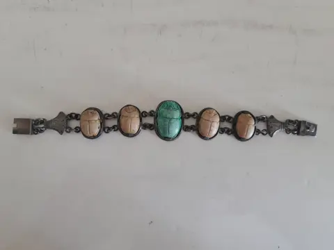 Vintage Egyptische zilveren armband met scarabees