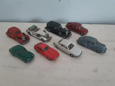Vintage Wiking cars H0 1:87 - set of 8 - Mercedes - Opel - Jaguar
