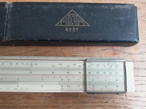 Albert Nestler rekenliniaal No 21 - slide rule