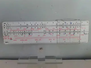 Vintage rekenliniaal voor weerstanden - Pia Electronic - Sin - Mhz