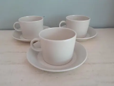 Vintage kop en schotel Arabia Teema Finland - set van 3