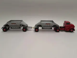 M-04B GMC Tractor & Fruehauf Hopper Train - Matchbox Major Packs Lesney