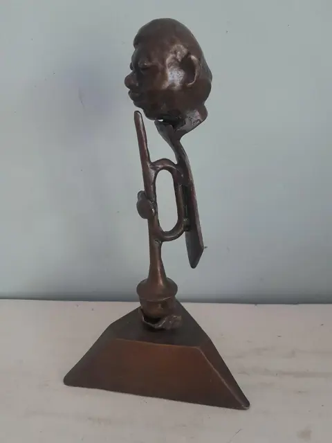 Bronzen beeld trompettist muzikant Moderne kunst Surrealisme Abstracte kunst trompet