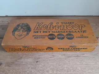 Antiek Koh-i-noor houten kistje - Nederlands - Waldes - drukknopen - fournituren