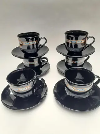 Vintage Arcoroc France Noir Aztec AOW11 Cup and Saucer - set of 6