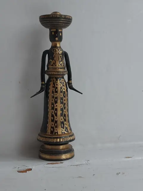 Vintage Hans Teppich beeldje - Judaica Bijbels bronzen beeldje - Israel - Tamar