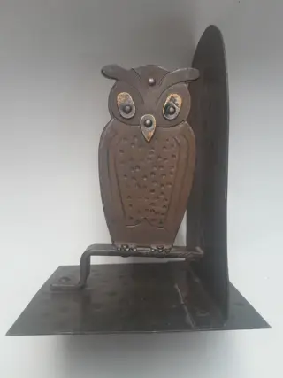 Antique owl art nouveau bookend Goberg - Hugo Berger - hand hammered jugendstil